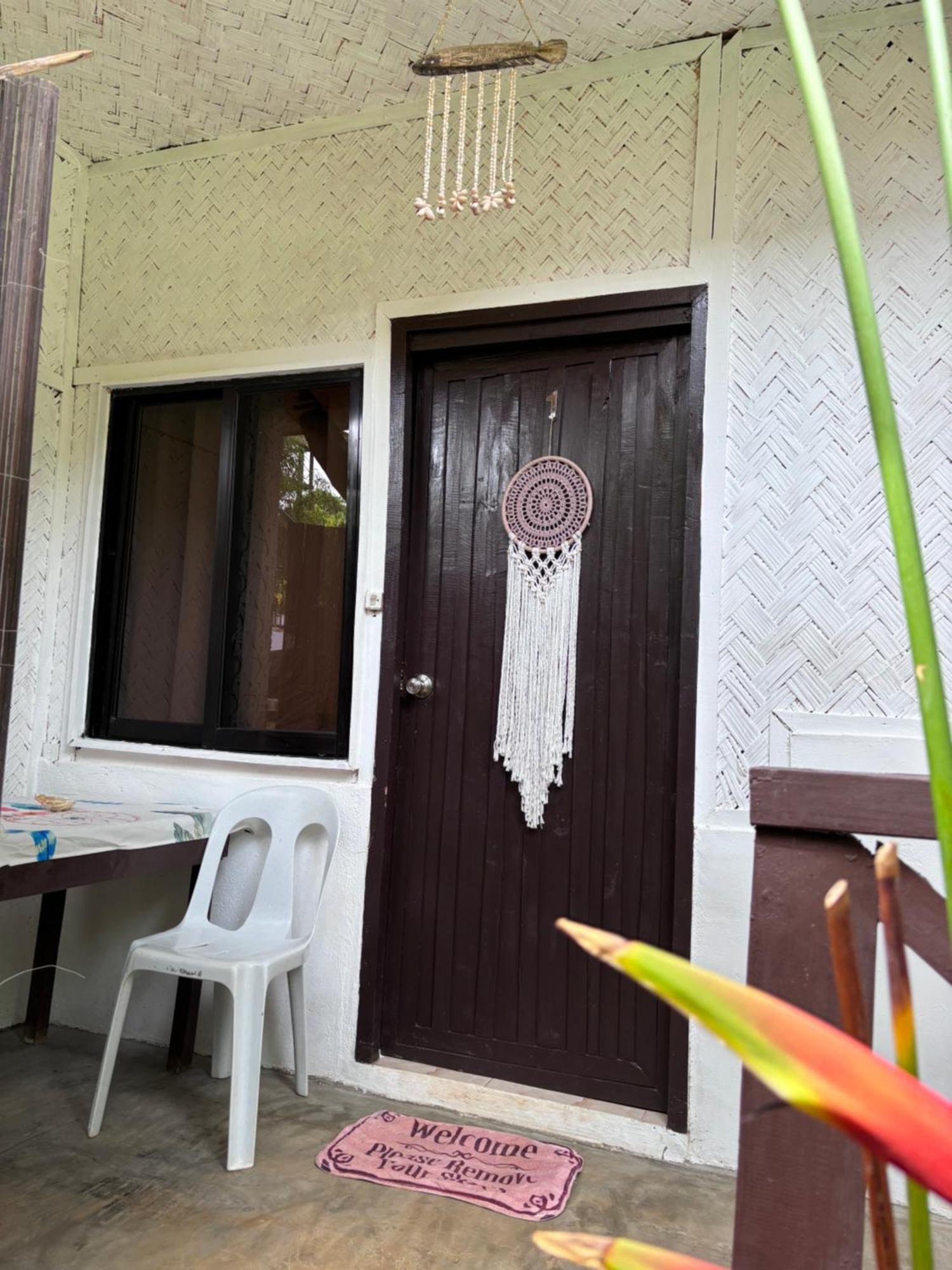 Paradiso Hostel 爱妮岛 外观 照片