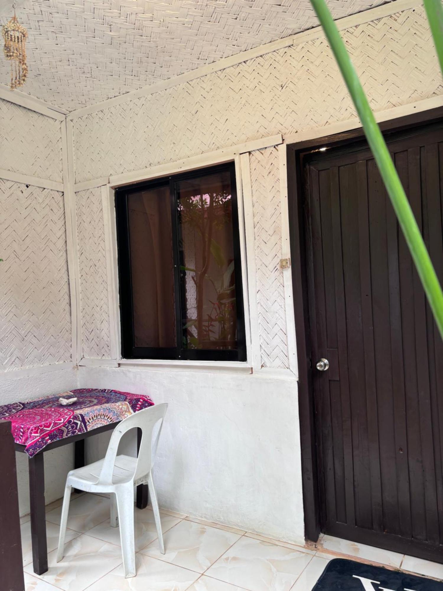 Paradiso Hostel 爱妮岛 外观 照片